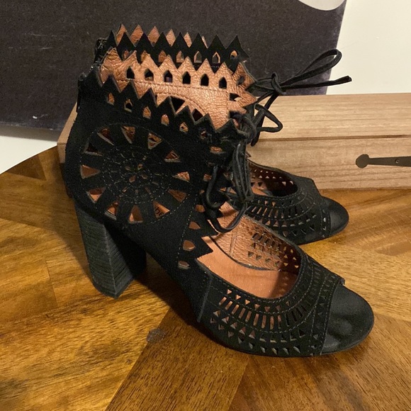 Jeffrey Campbell Cordia Perforated Bootie Sandal 8.5 - Picture 2 of 8